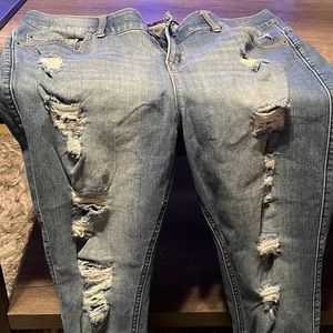 BOMBSHELL STRAIGHT PREMIUM STRETCH HIGH-RISE JEAN. 16 s. Destroyed Jean